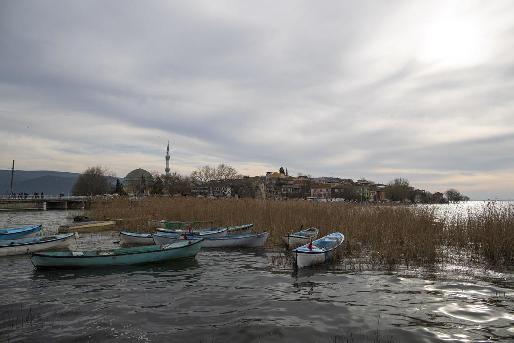 Al menos siete personas murieron este jueves al hundirse en el lago de Van, en el este de Turquía, un bote que trasladaba a inmigrantes en situación irregular. (ARCHIVO) 