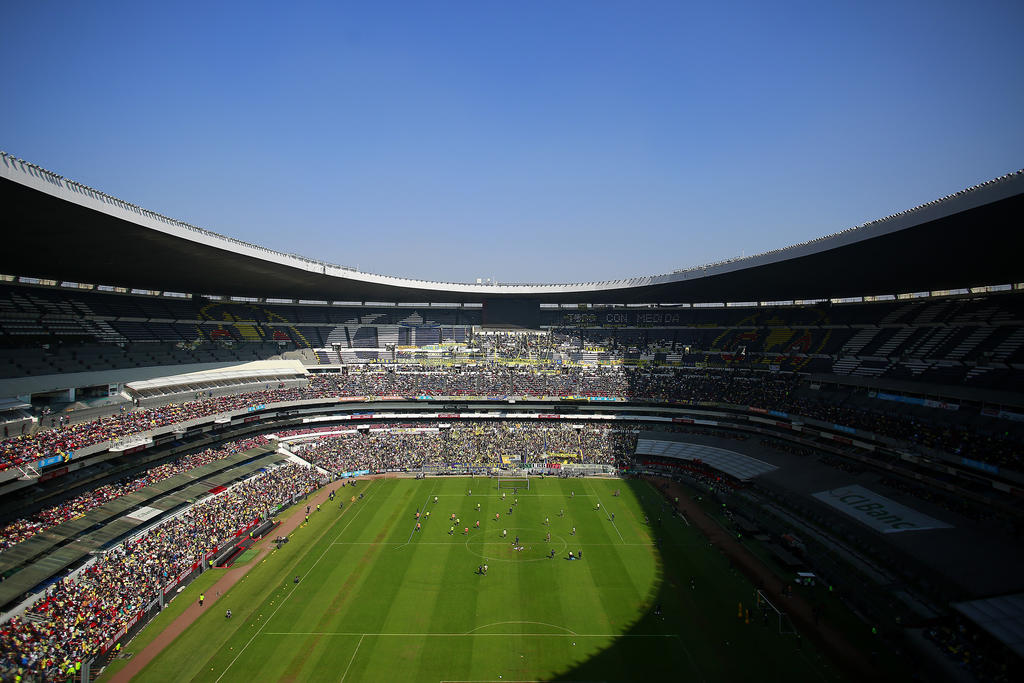 A pocas horas de que el Estadio Azteca albergue la final del Apertura 2019 entre América y Monterrey, el césped de la cancha no luce en las mejores condiciones. (ARCHIVO)