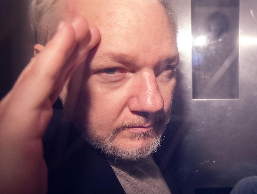 López Obrador aseguró que liberar a Julian Assange representaría 'una causa muy justa en favor de los derechos humanos del mundo'. (ARCHIVO)