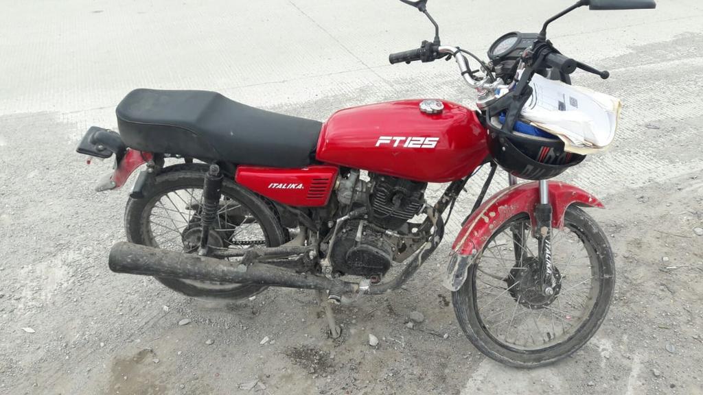 La unidad siniestrada es una motocicleta de la marca Italika, línea FT-125, color rojo, de reciente modelo, misma que no portaba placas de circulación.
(EL SIGLO DE TORREÓN)