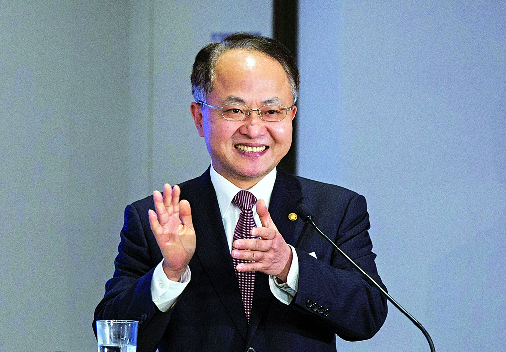 Luo sustituye a Wang Zhimin (foto), que ocupaba el cargo desde 2017. (EFE) 