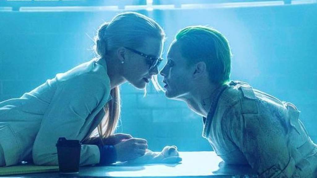 Durante una entrevista con Variety, la protagonista de la nueva cinta de DC, Margot Robbie, reveló que “la encarnación del personaje de Leto no aparece, ni siquiera como un cameo”. (ESPECIAL)
