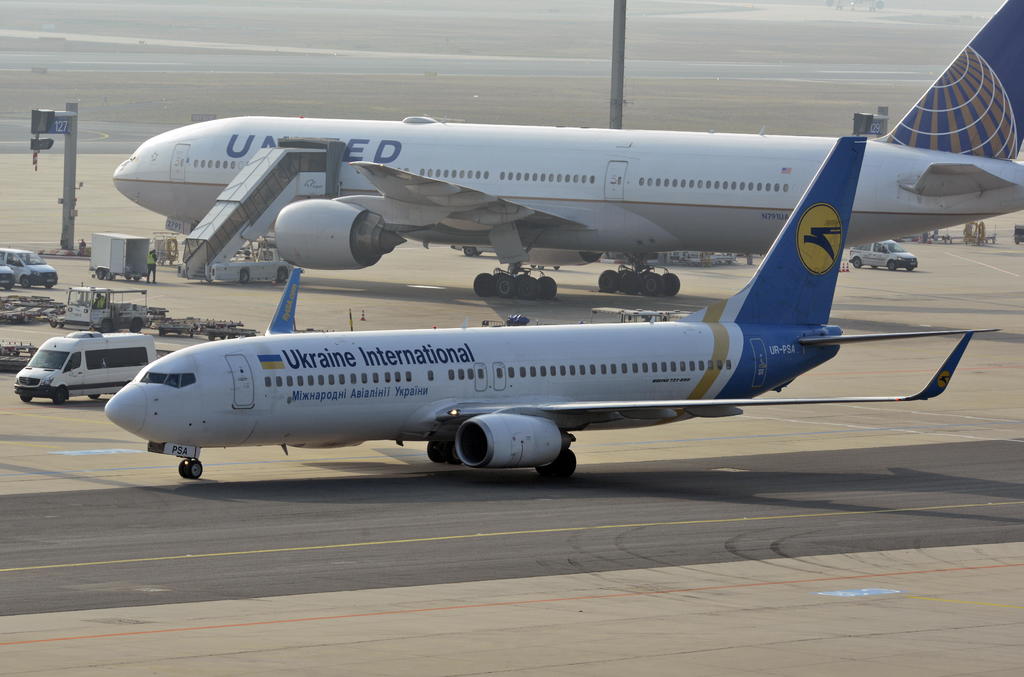Un avión de pasajeros ucraniano chocó el martes poco después de despegar de la capital iraní, matando a los 167 pasajeros y nueve tripulantes apenas horas después del ataque con misiles balísticos. (EFE)