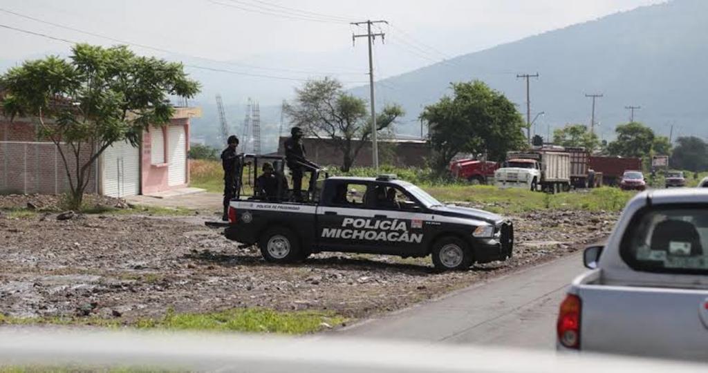 Personal de la SSP y de la Guardia Nacional aseguraron dos vehículos relacionados con agresión. (ARCHIVO)