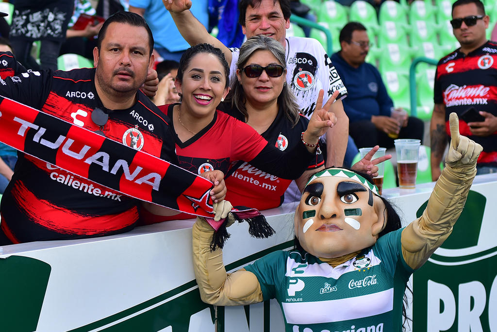 Santos y Xolos cumplirán 18 juegos en el historial de Primera División. (ARCHIVO)