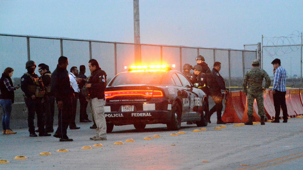 Personal de la Policía Investigadora y Peritos de la Fiscalía General de Justicia del Estado de Tamaulipas se trasladaron al sitio para procesar el área y recabar evidencias. (ESPECIAL)