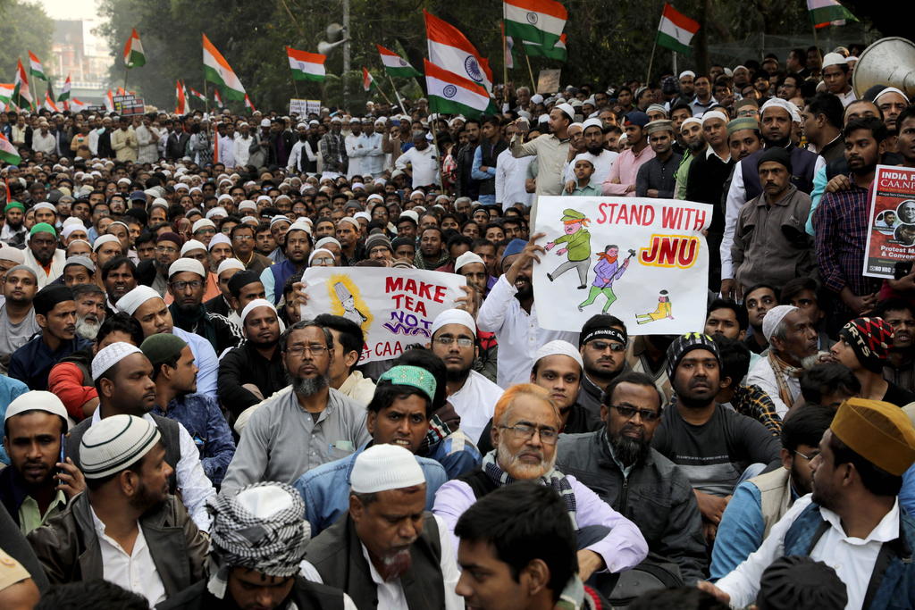 La polémica ley de Ciudadanía que concede la nacionalidad india a migrantes de minorías no musulmanas entró hoy en vigor. (EFE) 