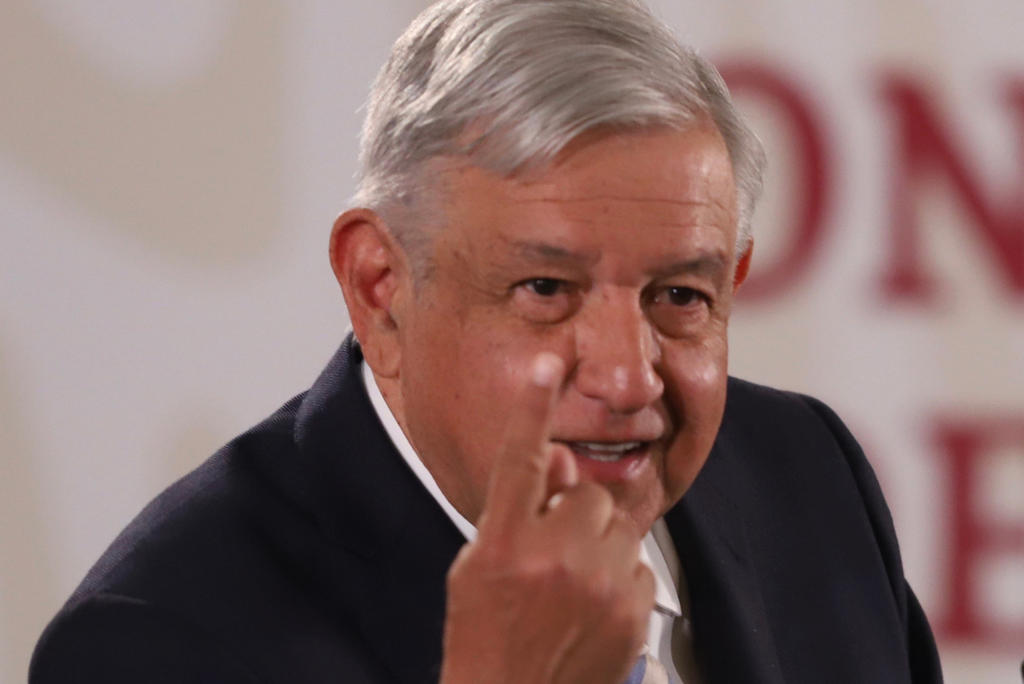 López Obrador opinó que el periódico no es objetivo, 'la verdad es que ni leo eso. Si me preguntan les contesto que no es objetivo, me consta”. (NOTIMEX)