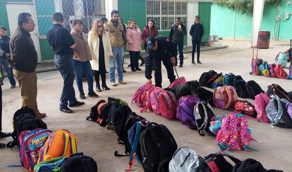 El titular de la Policía municipal de Torreón informó que los elementos a su cargo que acudan a las escuelas lo harán desarmados, pues se trata de una acción de proximidad y de reforzar la confianza. (EL SIGLO DE TORREÓN)
