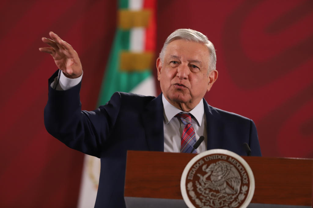 López Obrador reveló que 300 hospitales están abandonados en el país, ya sea porque no los concluyeron o porque no les dotaron del personal necesario para operarlos. (NOTIMEX)