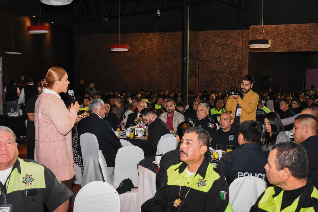 La alcaldesa Marina Vitela agradeció a ambas corporaciones su desempeño en el municipio de Gómez Palacio.