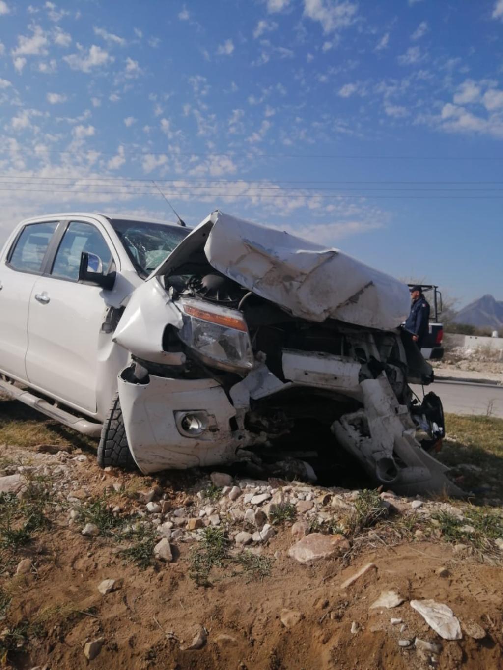 Uno de los vehículos involucrados en el accidente es de la marca Ford, línea Ranger, modelo 2015, color blanco, con placas de circulación del estado de Durango.

(EL SIGLO DE TORREÓN)