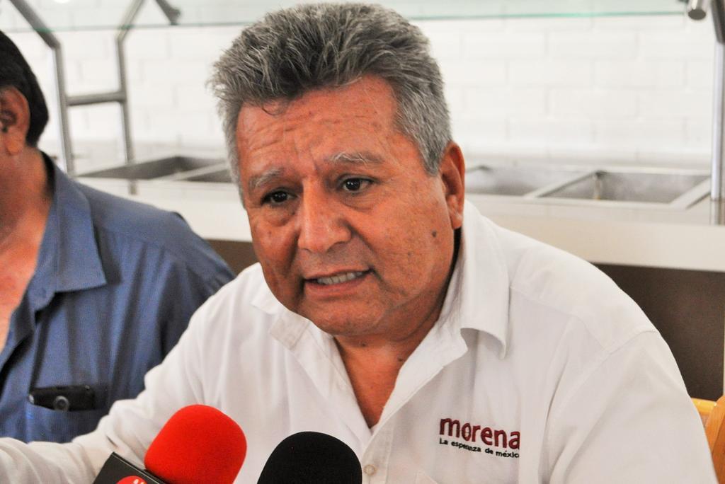 El pasado viernes Armando Navarro Gutiérrez, delegado en Durango en funciones de presidente de Morena, realizó una manifestación en la capital del país contra Yeidckol Polevnsky. (ARCHIVO)