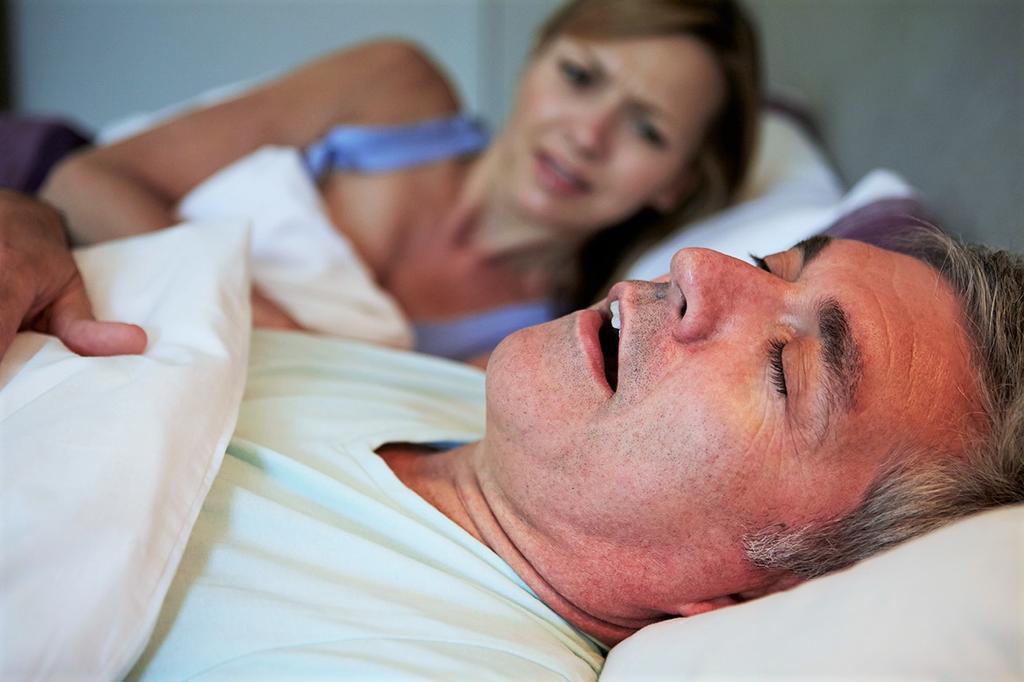 En la medida en que las personas roncan el paladar se vuelve flácido lo que puede ocasionar dicho trastorno del sueño. (ESPECIAL)