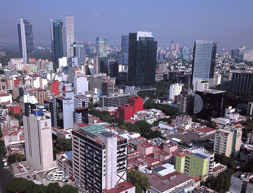 La Ciudad de México cerró el año pasado con un crecimiento de 5.3 por ciento respecto a 2018. (ARCHIVO) 