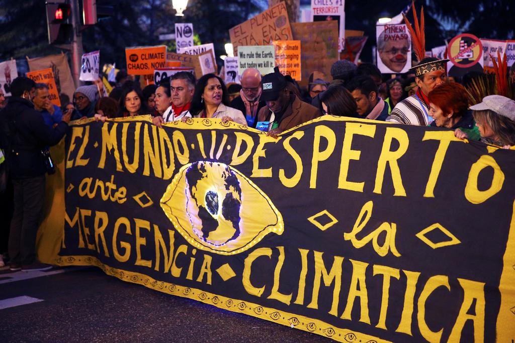La carrera entre los países se ha disparado en los últimos meses para declarar resoluciones de emergencia climática. (ARCHIVO) 