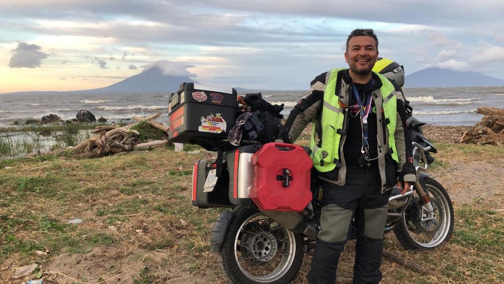 Durante su recorrido por Nicaragua, Ale Marmolejo pudo contemplar los volcanes Concepción y Madera, en un pequeño descanso. (ESPECIAL) 