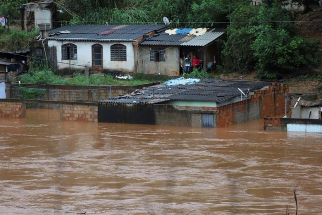 Al menos 36 municipios de Minas Gerais registraron inundaciones o deslizamientos. (ARCHIVO) 