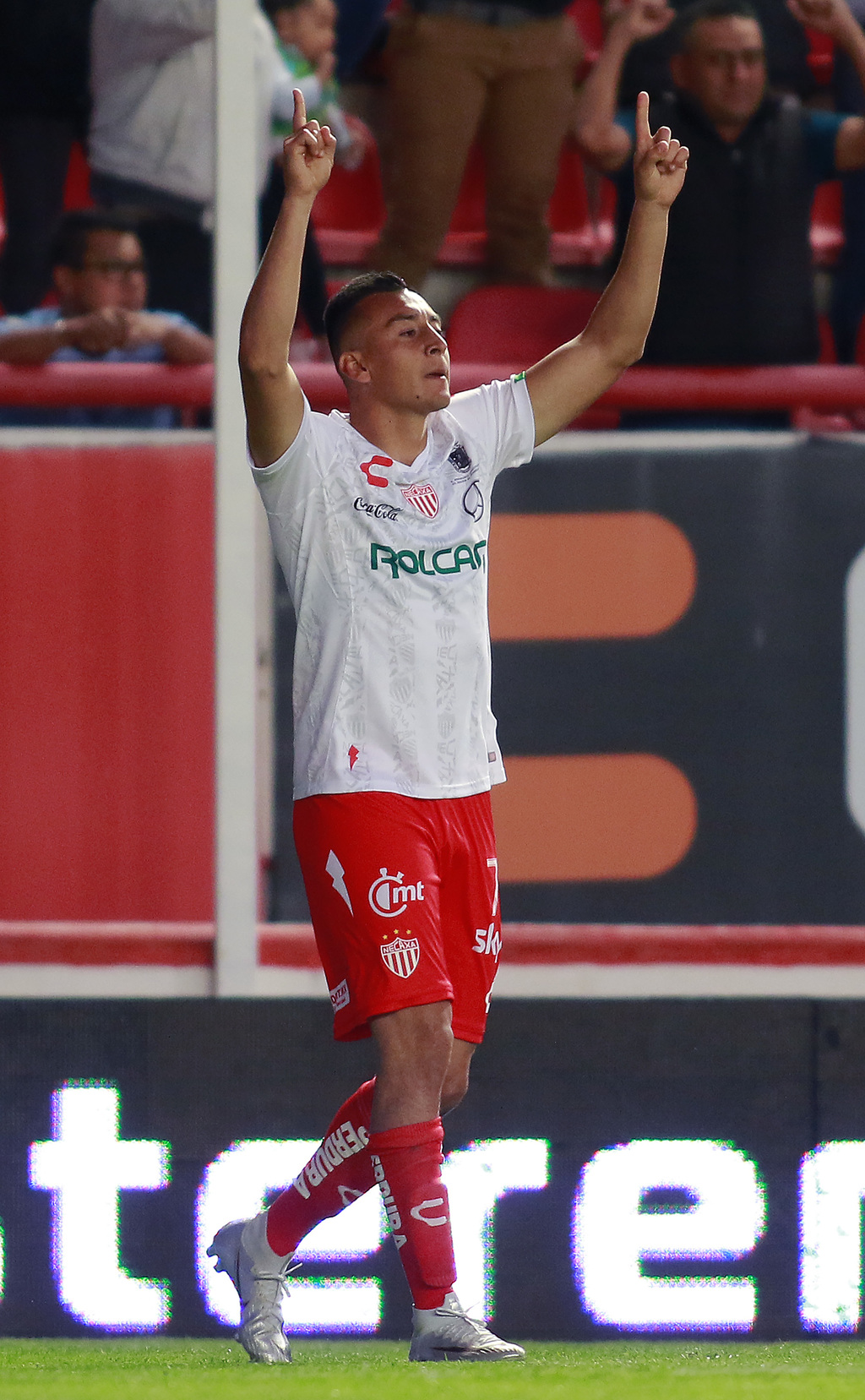 Daniel Álvarez celebra tras marcar el tanto del empate ante San Luis en el minuto 89. (JAM MEDIA)