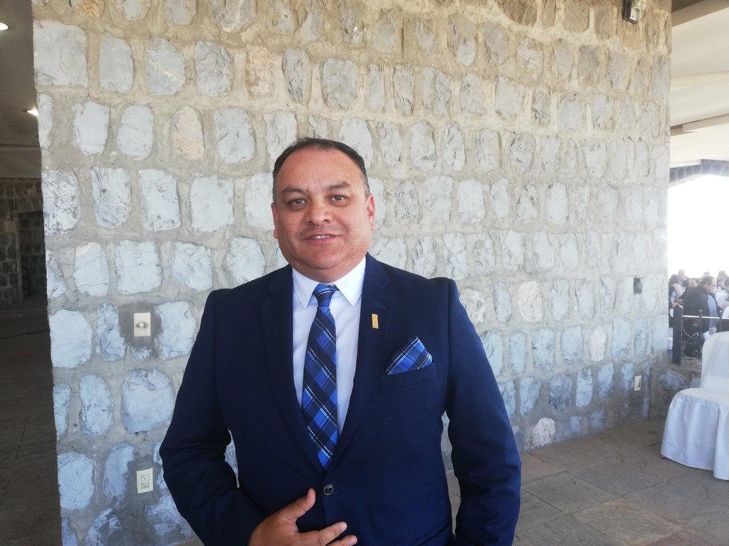 El presidente nacional del Colegio de Arquitectos detalló que la forma de ejecutar las obras del Gobierno federal no son las adecuadas. (BEATRIZ A. SILVA)
