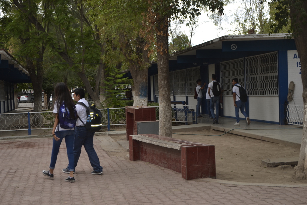 El Ayuntamiento de Gómez Palacio beneficiará a los estudiantes de preparatoria y universidad que viajan en transporte público. (ARCHIVO)