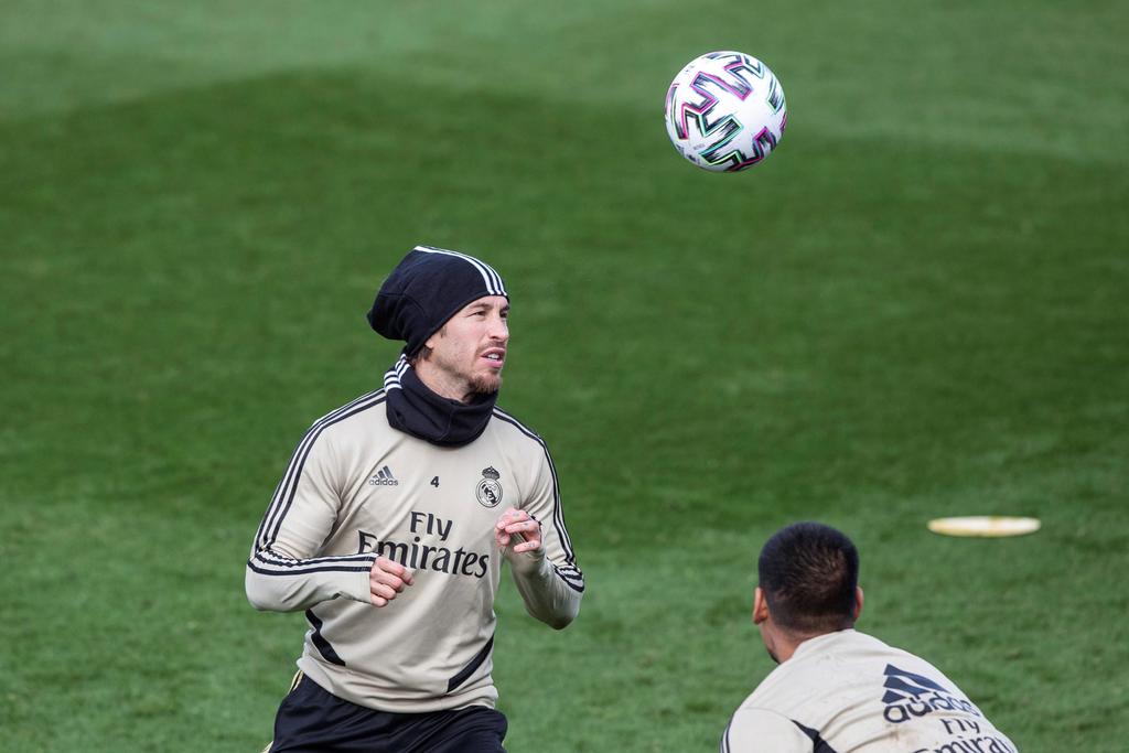 El zaguero y capitán del club blanco, Sergio Ramos, fue incluido en la convocatoria del técnico francés Zinedine Zidane para este compromiso por los octavos de final. (EFE)