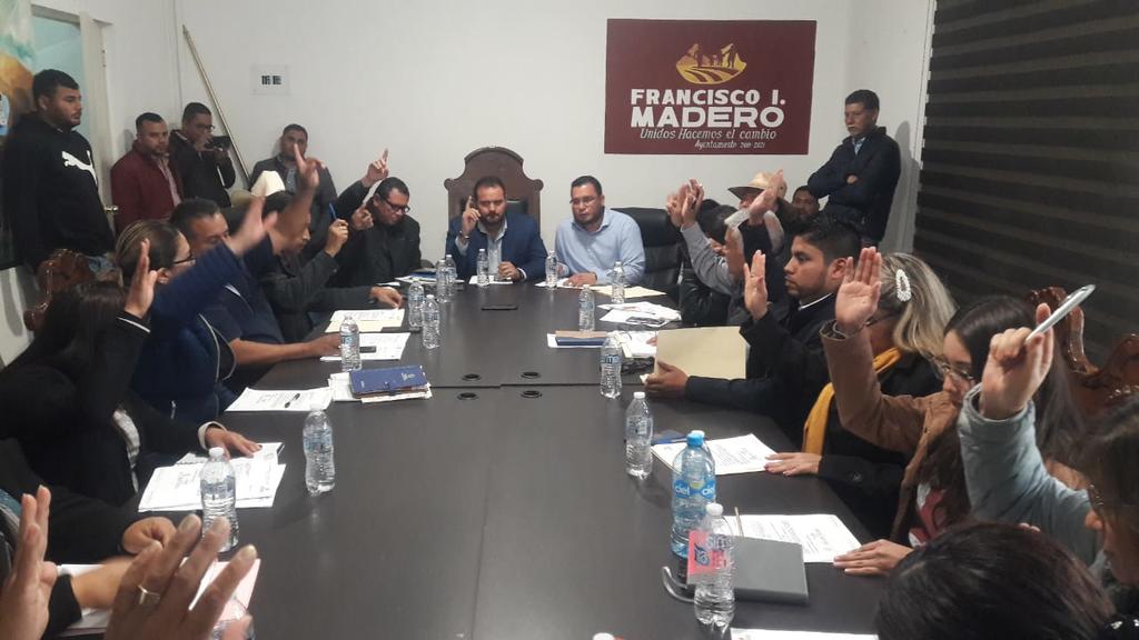 En la primera Sesión Ordinaria de Cabildo de este 2020 sus integrantes aprobaron por mayoría el informe financiero correspondiente al último trimestre del 2019, periodo en el que se registró por primera vez un saldo negativo en las finanzas municipales. (DIANA GONZÁLEZ)