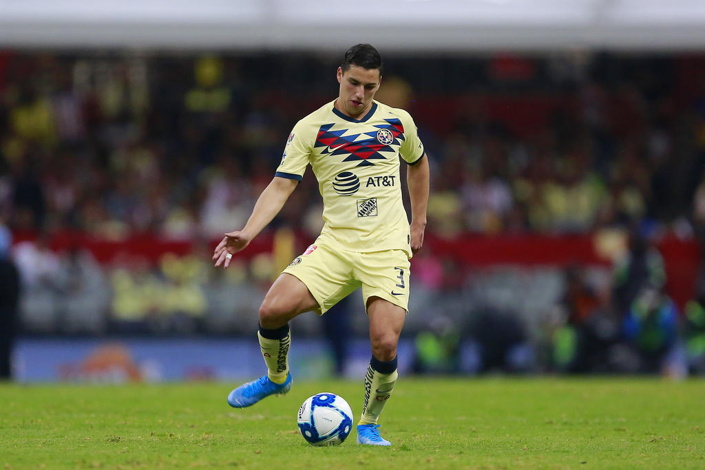 El futbolista lagunero fue expulsado a los 28 segundos luego de una artera entrada sobre Mauro Fernández. (ARCHIVO)