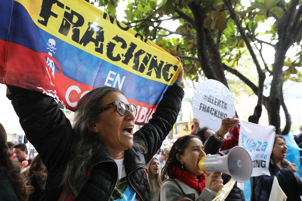 Detractores en el país han denunciado riesgos vinculados a la fracturación hidráulica. (ARCHIVO) 