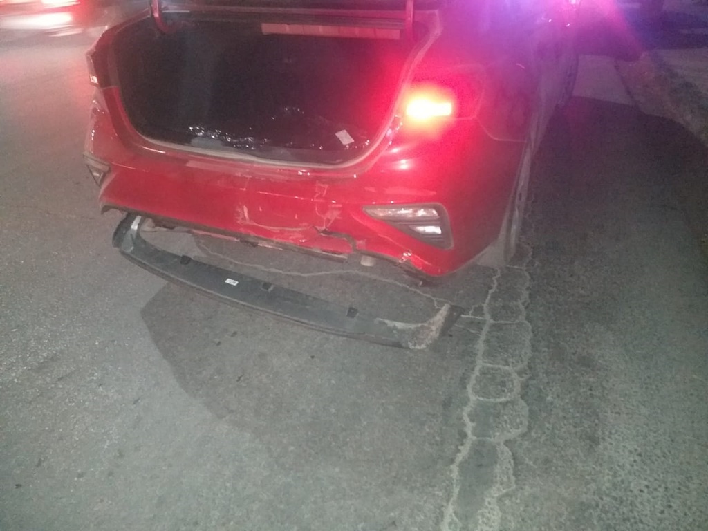 Conductor de 66 años de edad protagoniza fuerte accidente en Torreón; manejaba en estado de ebriedad.