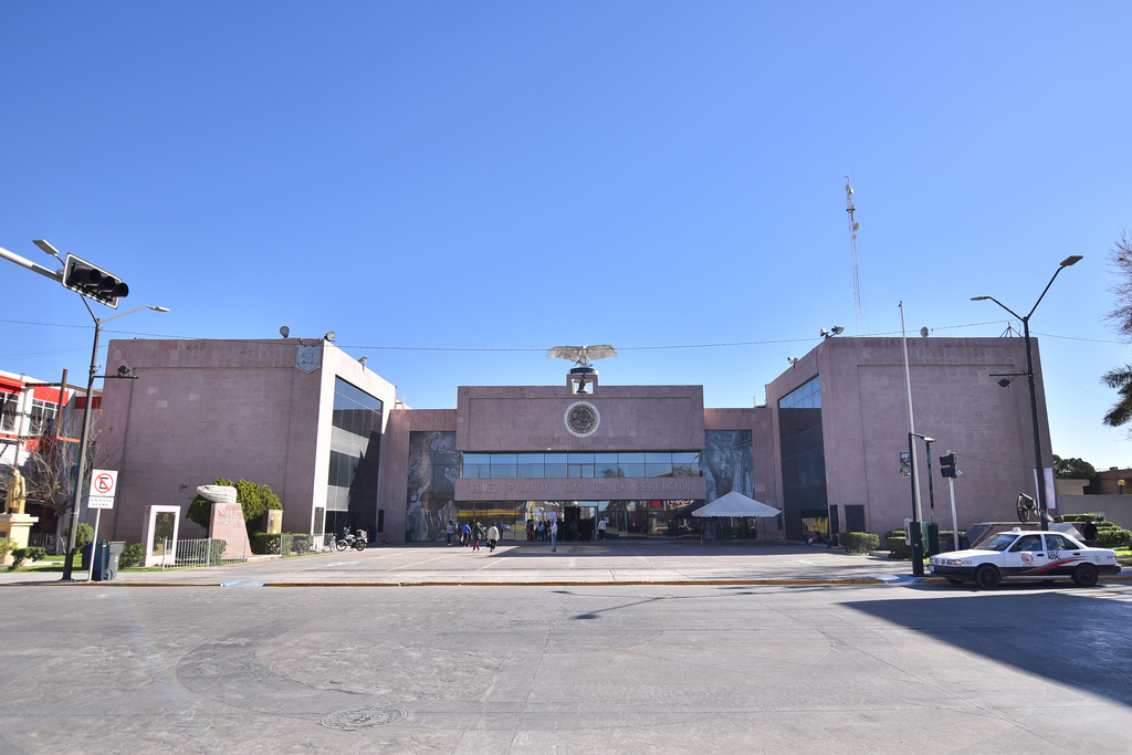 El Gobierno de Marina Vitela acusó de presuntas irregularidades a exfuncionarios del municipio. (EL SIGLO DE TORREÓN/VIRGINIA HERNÁNDEZ)