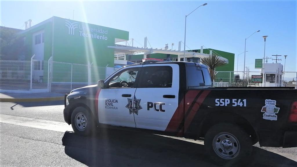 Hasta el momento una unidad de la Policía Civil de Coahuila continúa en el lugar resguardando el área, así como elementos de la Policía Municipal de Torreón.
(EL SIGLO DE TORREÓN)