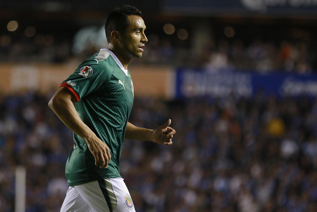 El defensor mexicano no entró en planes con las Chivas para este Clausura 2020. (ARCHIVO)