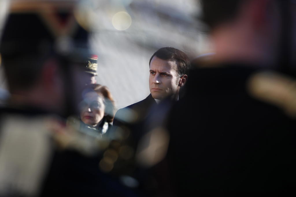 Macron (c) también detalló este viernes su visión sobre el continente europeo.
