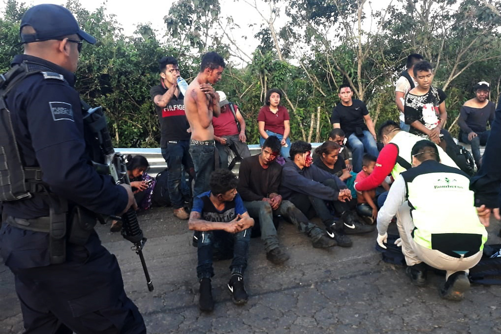 El PRD en Gómez Palacio exigió que las autoridades traten a los migrantes conforme a las normas y tratados internacionales. (AGENCIAS)