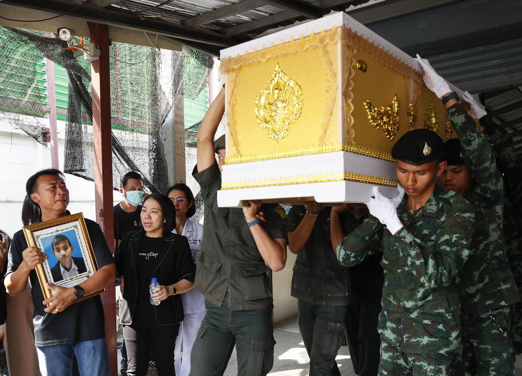 El agresor, el sargento mayor Jakrapanth Thomma mató a 29 personas, entre ellas su oficial al mando, en un ataque que comenzó el sábado y terminó el domingo por la mañana. (ARCHIVO)