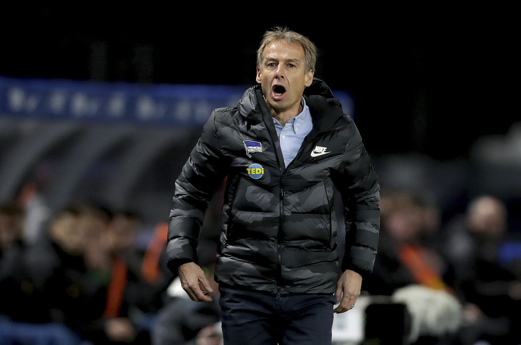 El exseleccionador alemán abandonó su puesto tras no sentir apoyo por parte de la directiva del cuadro capitalino. (AP)