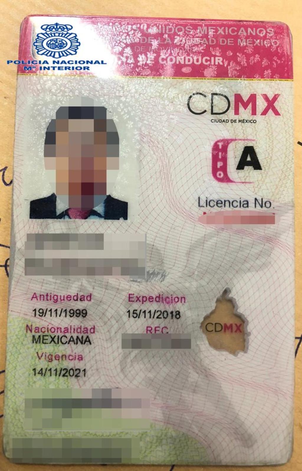 Junto al mensaje en Twitter, fue colocada una imagen censurada de la licencia de conducir de Emilio Lozoya. (ESPECIAL)