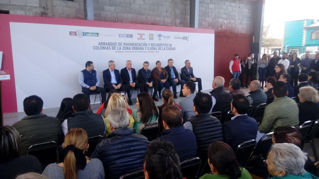 El proyecto de pavimentación en Torreón abarca principalmente 17 colonias como Las Carolinas, Abastos, Francisco Villa, entre otras. (FERNANDO COMPEÁN)