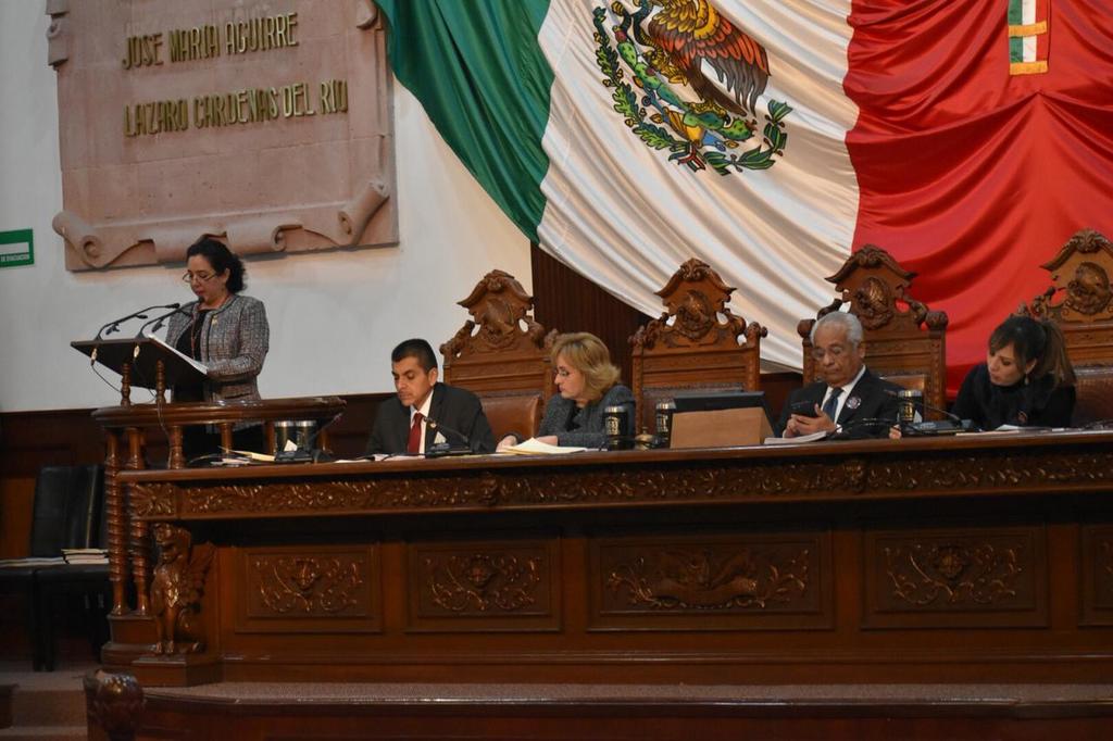 Rosa Nilda González Noriega señaló que presentó en el Congreso del Estado un punto de acuerdo proponiendo una estación Regional de Bomberos.
