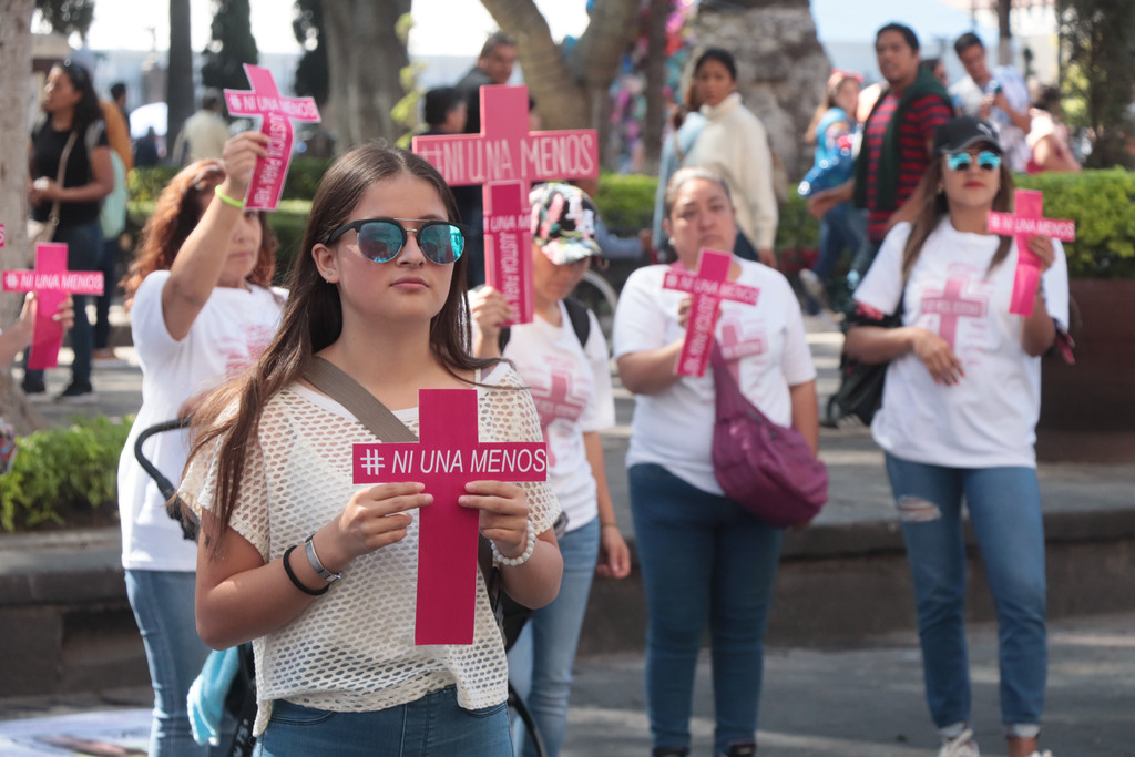 El gobernador de Coahuila recordó los recientes casos de muertes violentas de mujeres en el país.