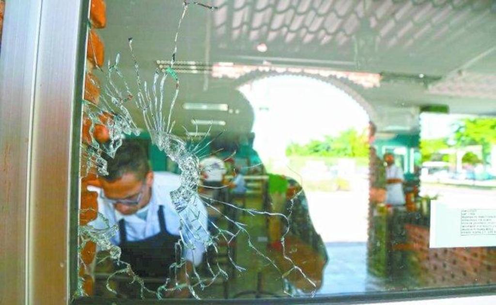  A causa de la inseguridad desaparecieron 15 restaurantes en Celaya durante 2019 y cuatro más cerraron en las últimas semanas, sobre todo por enfrentar amenazas de extorsionadores, como las que padecieron diversos giros en esta ciudad, en particular tortillerías. (ESPECIAL)