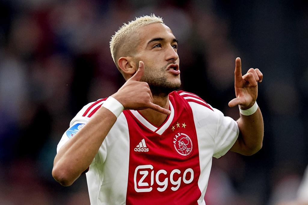 Ajax podría recibir otros 4 millones de euros si Ziyech cumple ciertos objetivos, informó el club holandés. (ARCHIVO)