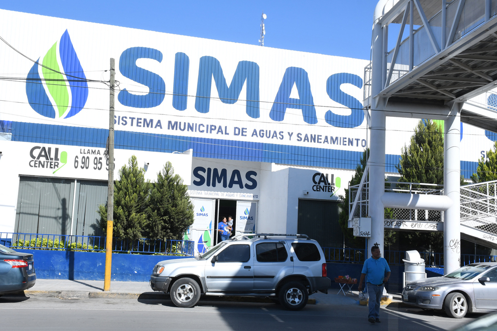 Van por pruebas antidopaje para los empleados sindicalizados del Simas Torreón, tanto de la CTM como de la UNE. (FERNANDO COMPEÁN)