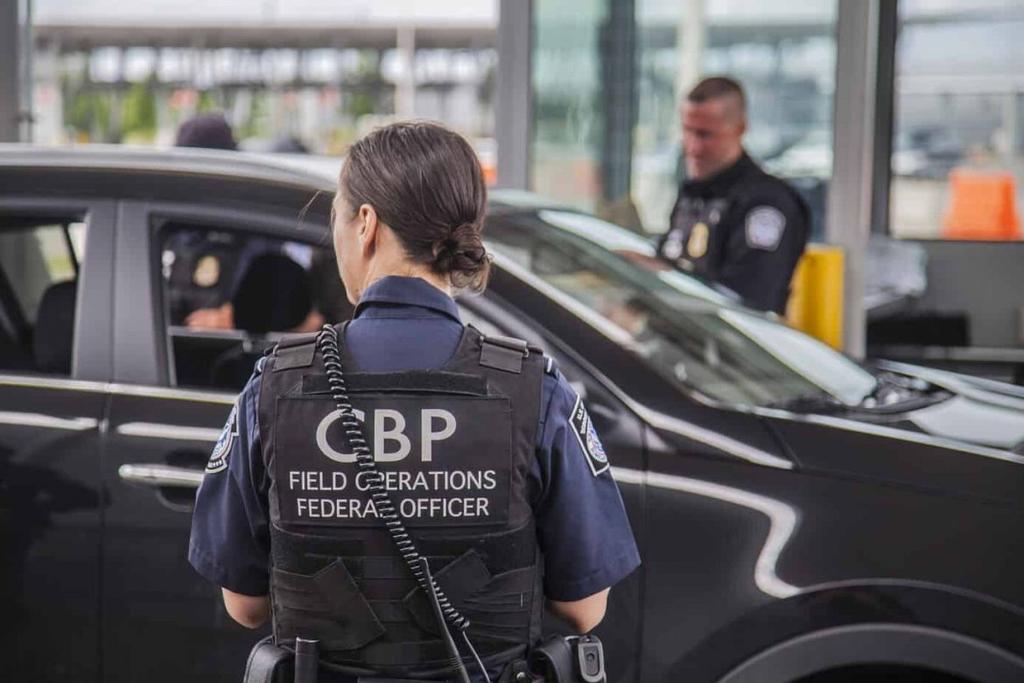Respecto a los cinco inmigrantes indocumentados, la Aduana y Protección Fronteriza (CBP por sus siglas en ingles) dio a conocer que serán procesados de acuerdo con sus lineamientos.