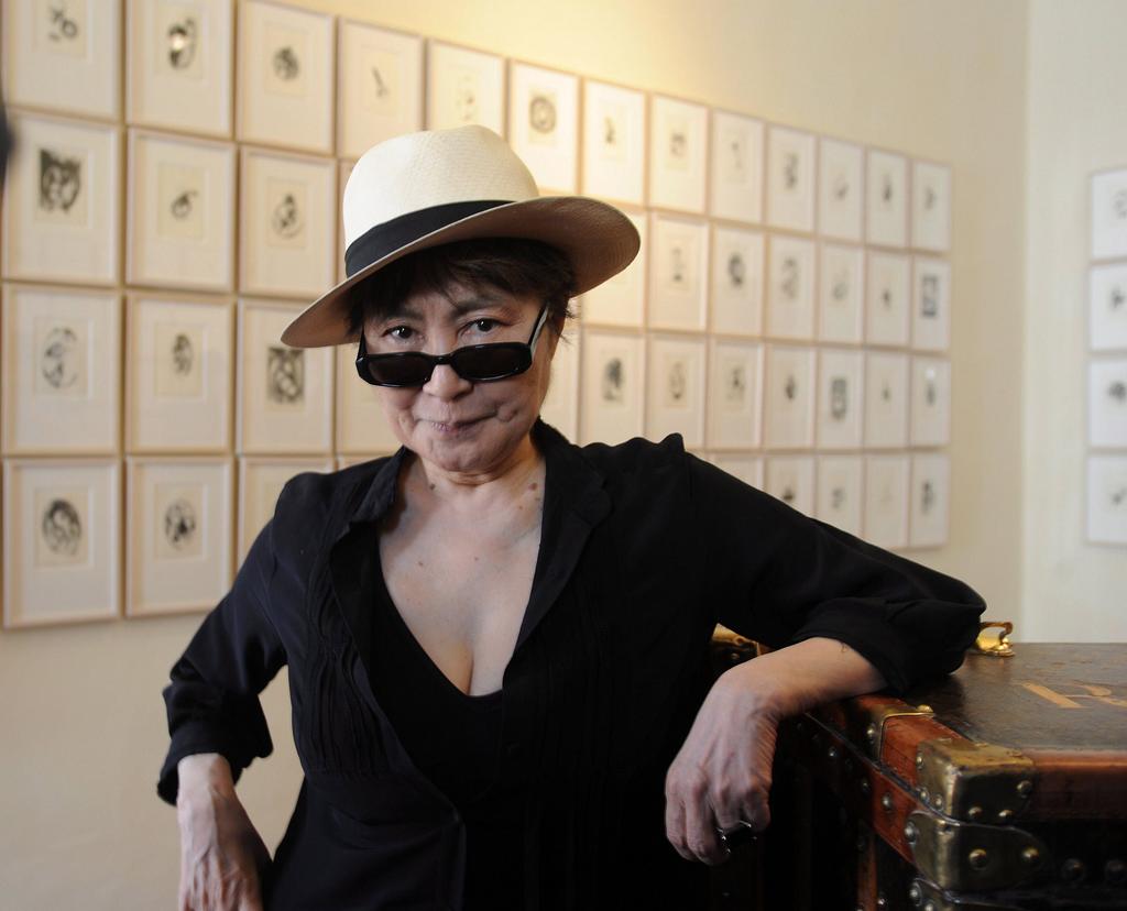 1933: Nace Yoko Ono, una de las artistas que más ha influenciado la  formación de la cultura punk