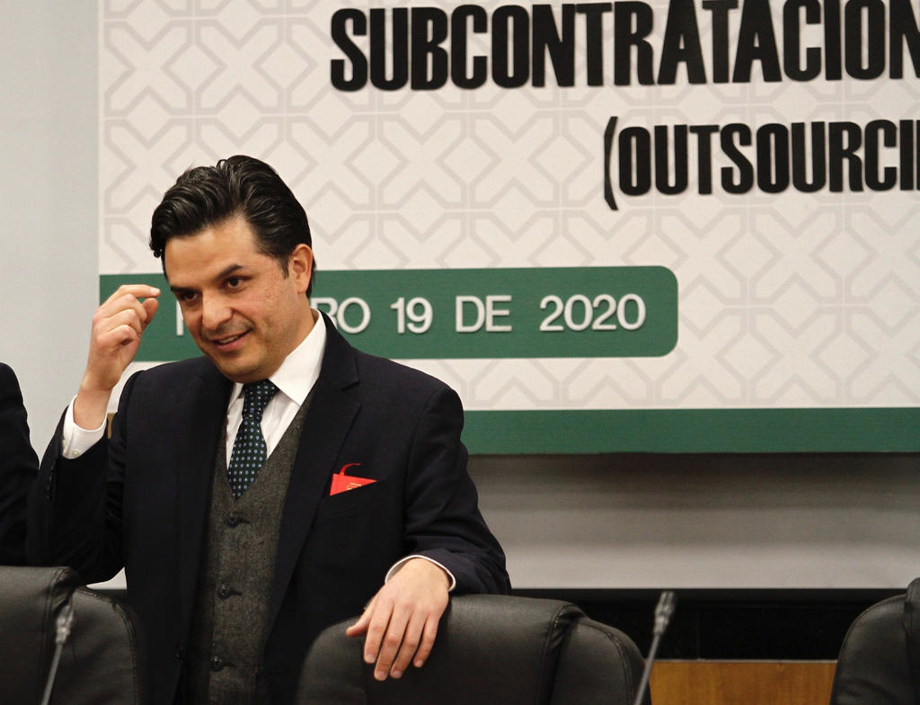 el director general del IMSS, Zoé Robledo, también se pronunció por regular la subcontratación en México. (NOTIMEX)