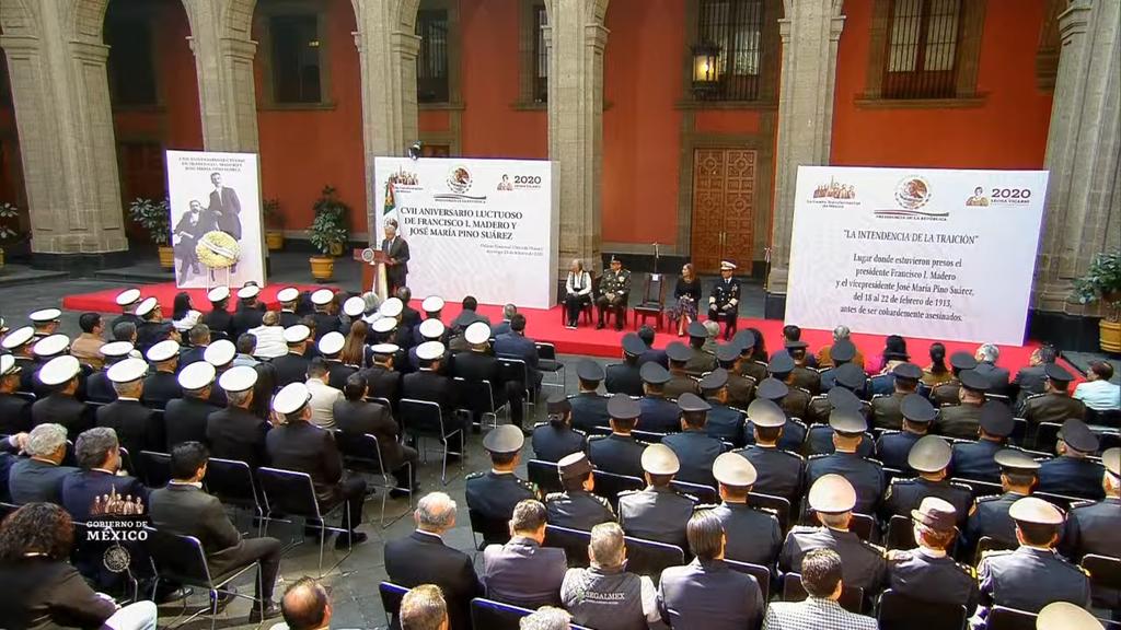 La mañana de este domingo el presidente Andrés Manuel López Obrador encabezó en Palacio Nacional el 107 aniversario luctuoso de Francisco I. Madero y José María Pino Suárez. (ARCHIVO)