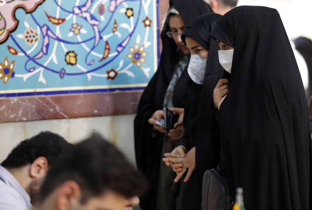Afganistán anunció este domingo el cierre de su frontera con Irán, con lo que se une a la lista de países como Turquía y Pakistán que han tomado medidas similares, ante el aumento de casos de coronavirus. (EFE)
