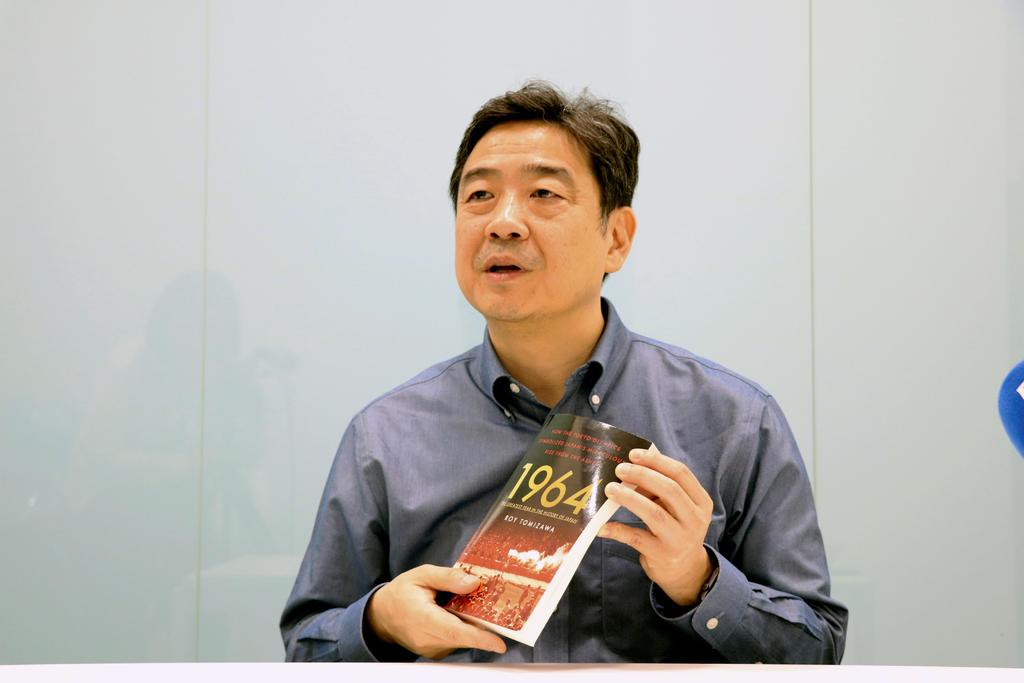 Roy Tomizawa, autor del libro '1964: El mejor año de la historia de Japón'. (EFE)